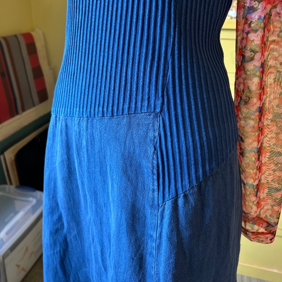 Fenini Linen And Cotton Maxi Sleeveless Dress - Picture 6 of 9